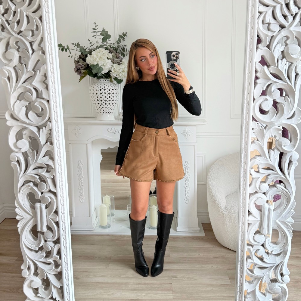 SHORT EN DAIM CLOUTÉ CAMEL SHORT EN DAIM CLOUTÉ CAMEL