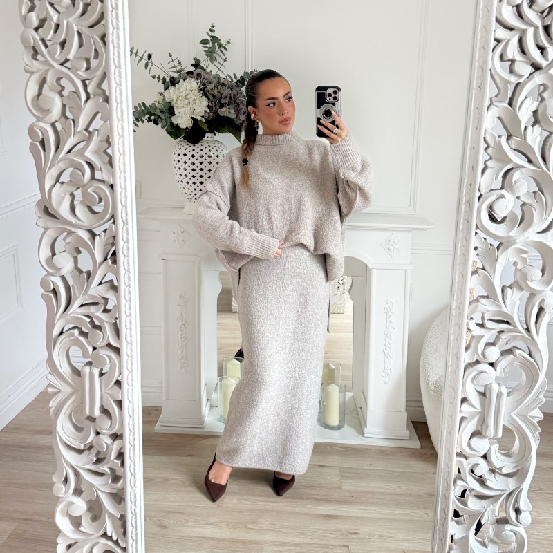 ENSEMBLE EN MAILLE  JUPE ET PULL CAMILLE