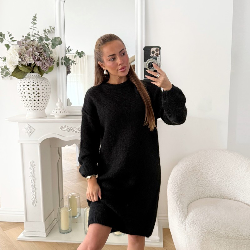 ROBE PULL BLACK MINA